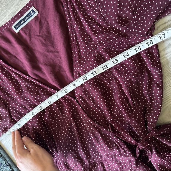 Abercrombie & Fitch Red Polka Dot Wrap Mini Dress Medium - Picture 10 of 12